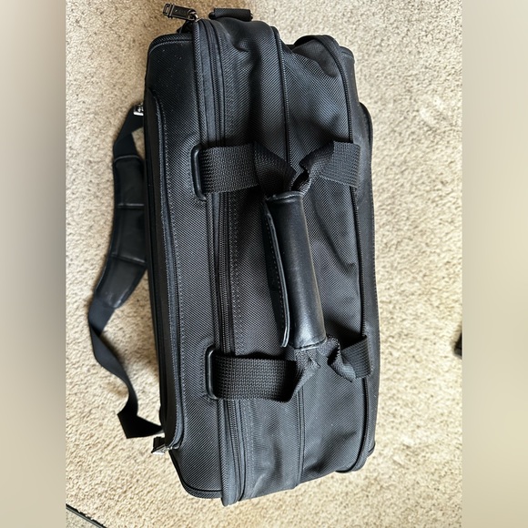 Tumi Black Ballistic Nylon & Leather 22” Carry On Weekender - Picture 3 of 6